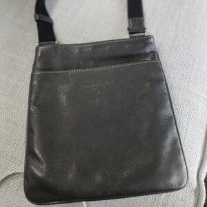 Cuoieria Fiorentina 9x10" Crossbody Messenger Bag Dark Brown Leather